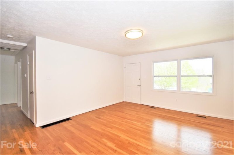 Property image 3 at 27 Fieldcrest Road, Arden, NC 28704