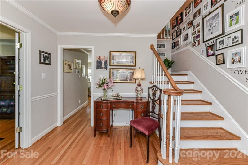 Property image 5 at 5503 Five Knolls Drive, Charlotte, NC 28226