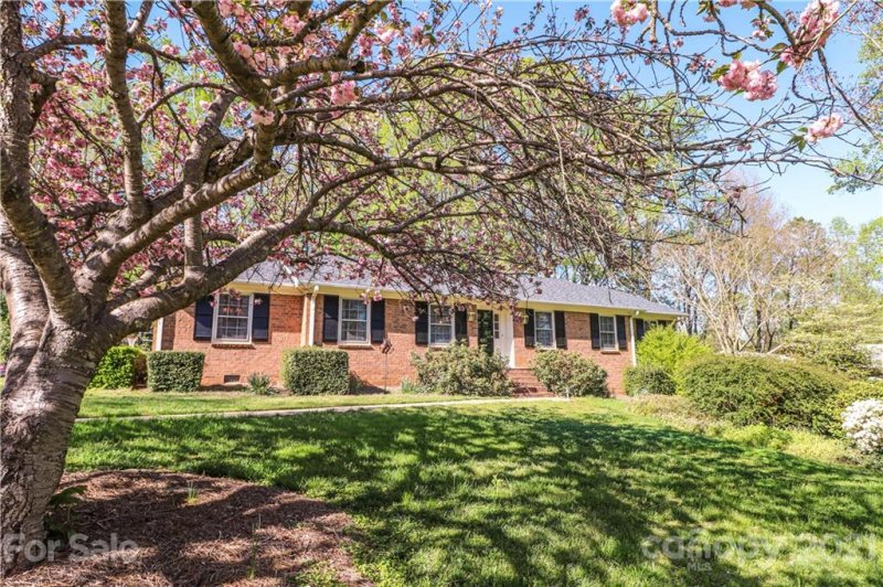 Property image 3 at 420 Windsor Drive, Salisbury, NC 28144