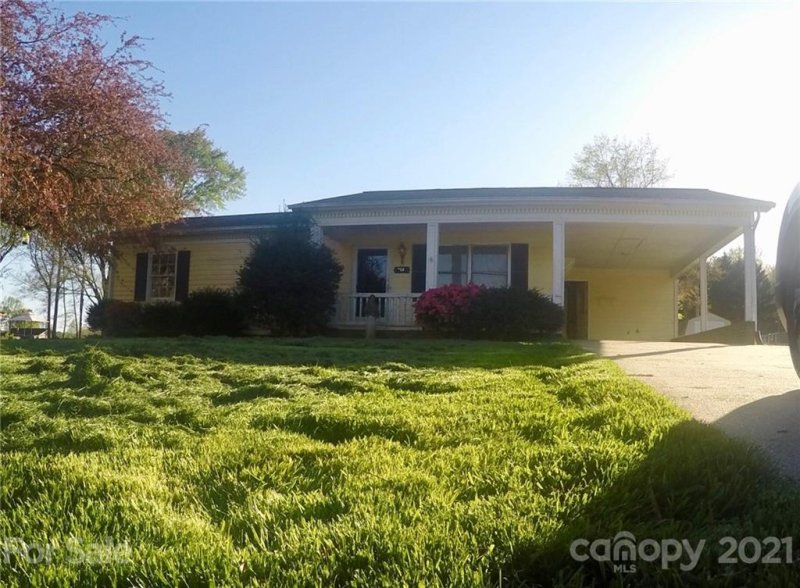 Property image 2 at 3545 Yorkland Drive, Hickory, NC 28601