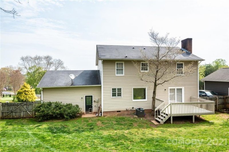 Property image 5 at 6077 Gold Creek Estate Drive, Hickory, NC 28602