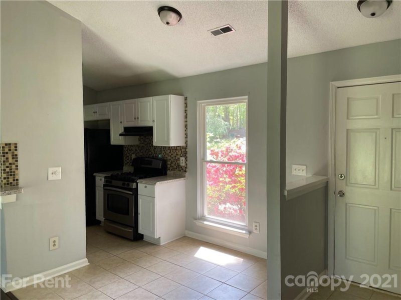 Property image 3 at 5330 Great Wagon Road, Charlotte, NC 28215