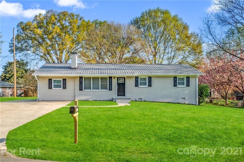 Property image 2 at 2012 Rhonda Drive, Gastonia, NC 28054