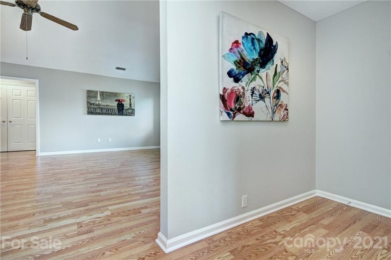 Property image 3 at 11320 Crossview Lane, Charlotte, NC 28226