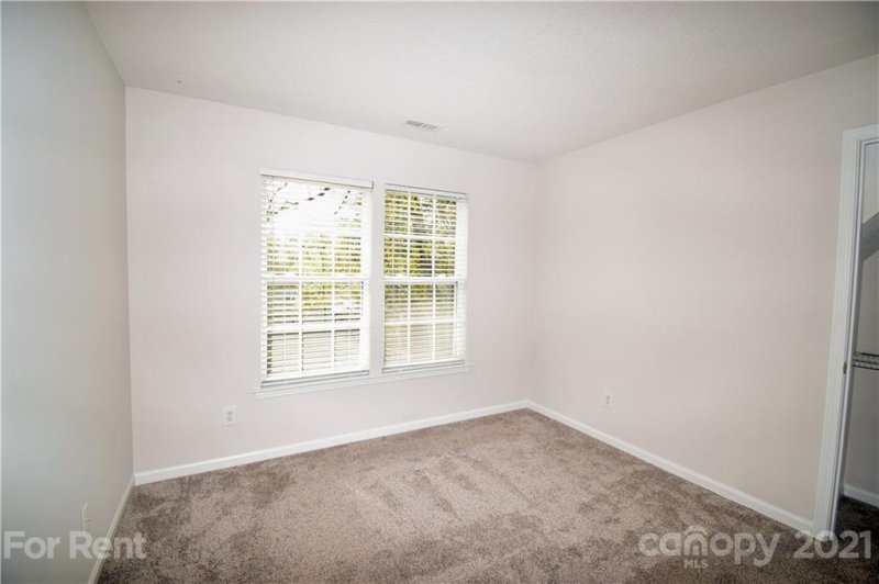 Property image 5 at 1908 Safflower Circle, Charlotte, NC 28262