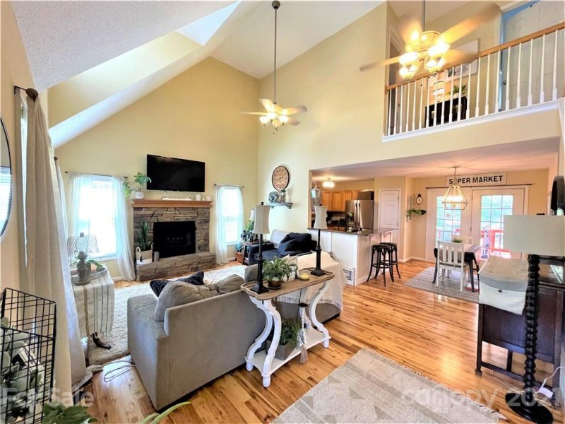 Property image 5 at 17 Grove Garden Avenue, Candler, NC 28715