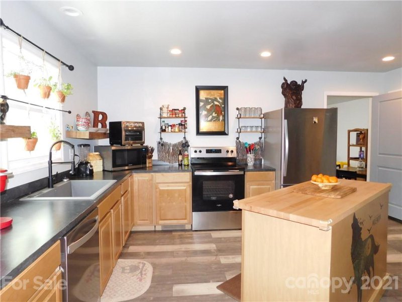 Property image 5 at 1925 Bear Paw None, Hickory, NC 28602