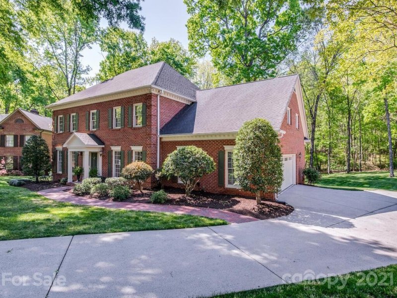 Property image 2 at 4003 Carnoustie Lane, Charlotte, NC 28210