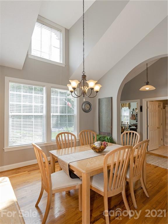 Property image 4 at 115 Hibiscus Lane, Asheville, NC 28803