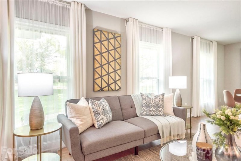 Property image 5 at 4128 Sheridan Drive, Charlotte, NC 28205