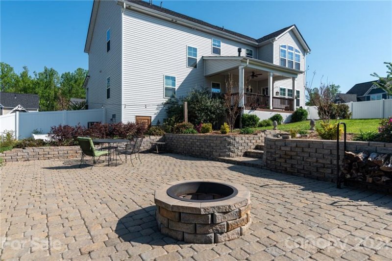 Property image 5 at 120 Willowbrook Drive, Mooresville, NC 28115