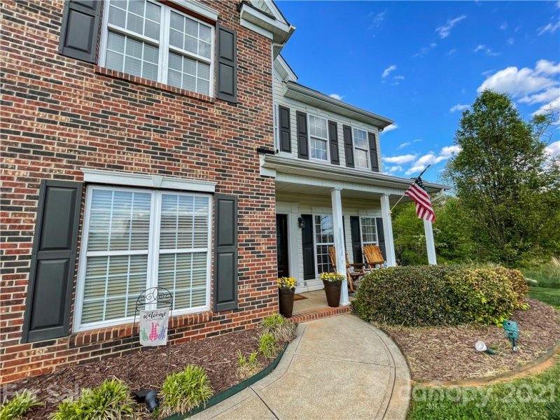 Property image 2 at 117 Heathrow Lane, Statesville, NC 28677