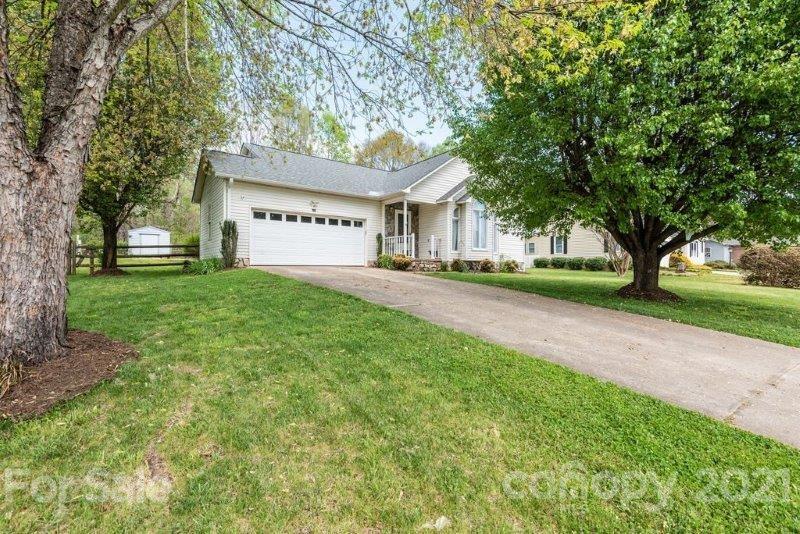 Property image 3 at 1508 Indian Springs Drive, Conover, NC 28613