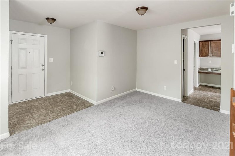 Property image 3 at 906 Capra Court, Charlotte, NC 28214