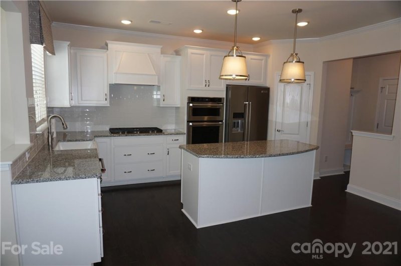 Property image 4 at 5429 Tilley Manor Drive, Matthews, NC 28105