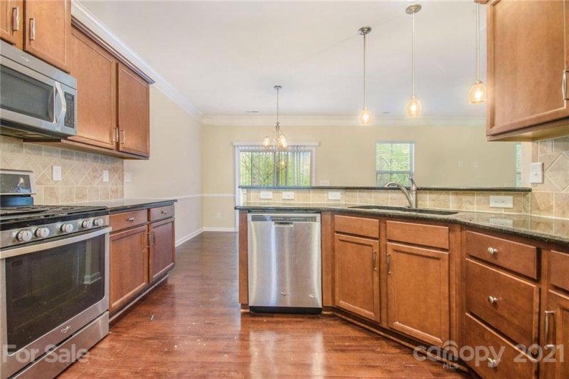 Property image 4 at 135 Planters Drive, Statesville, NC 28677