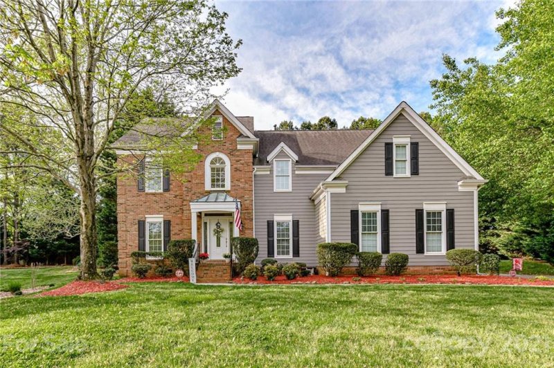 4711 Heatherton Place