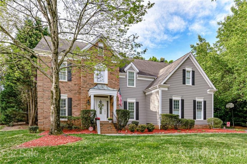 Property image 3 at 4711 Heatherton Place, Charlotte, NC 28270