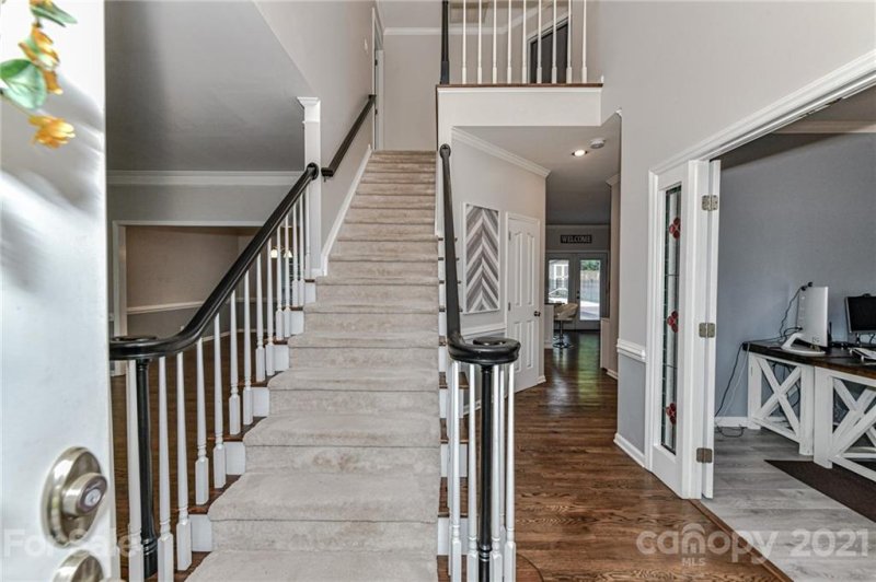 Property image 5 at 4711 Heatherton Place, Charlotte, NC 28270