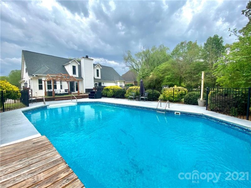 Property image 3 at 212 Northchase Drive, Concord, NC 28027