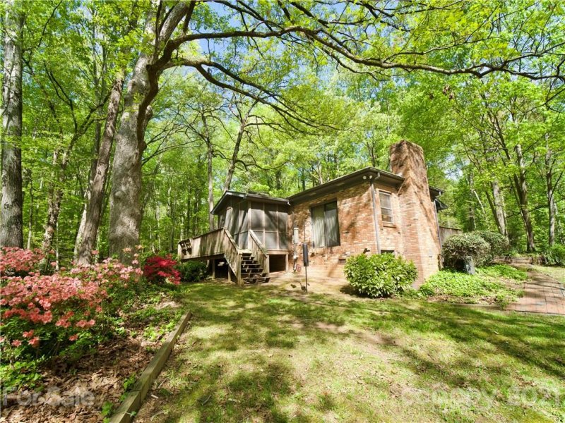 Property image 5 at 3835 Brookwood Road, Charlotte, NC 28215