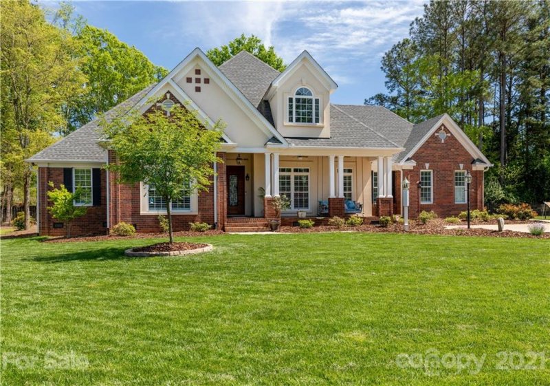 512 Wild Oats Court