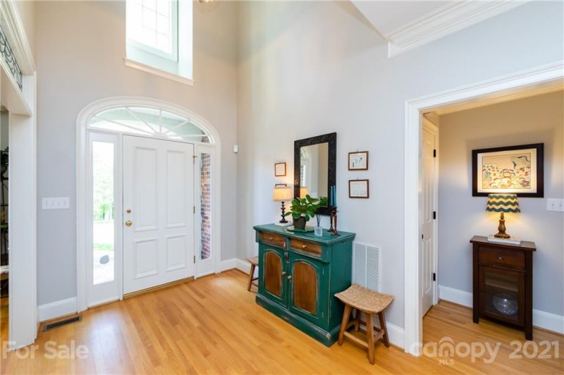 Property image 3 at 5516 Pepperdine Drive, Charlotte, NC 28226