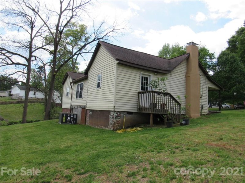 Property image 5 at 300 13th Street, Belmont, NC 28012