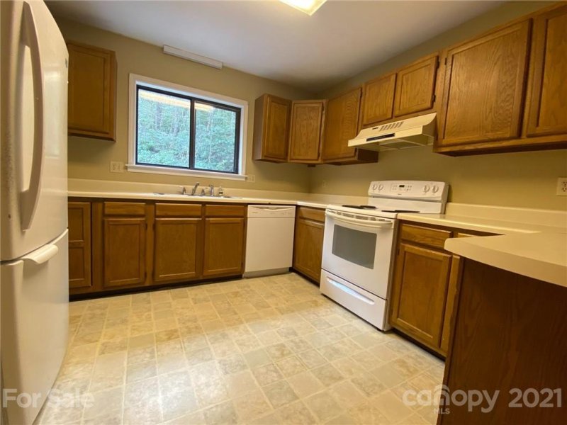 Property image 4 at 45 Lake Drive, Laurel Park, NC 28739