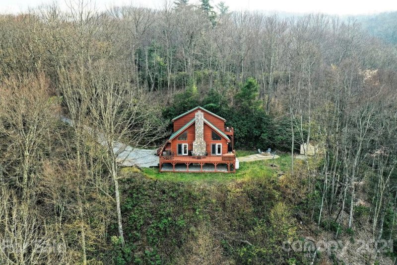 Property image 2 at 557 Connies Cove, Waynesville, NC 28785