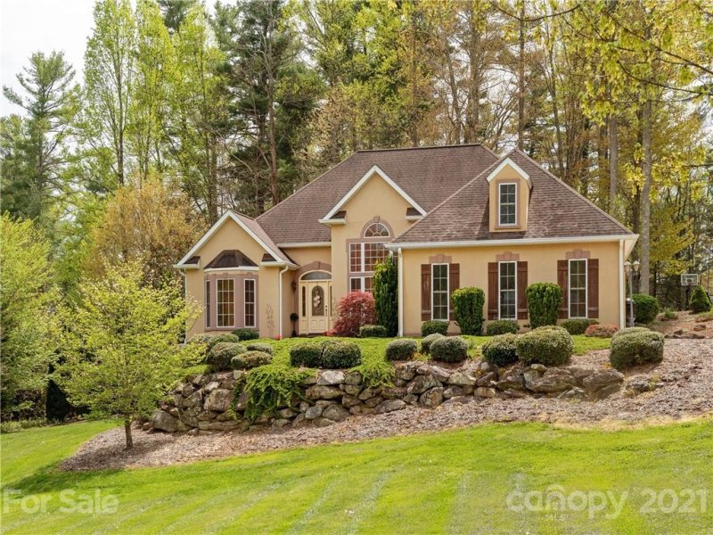 Property image 2 at 109 Cypress Point, Hendersonville, NC 28739