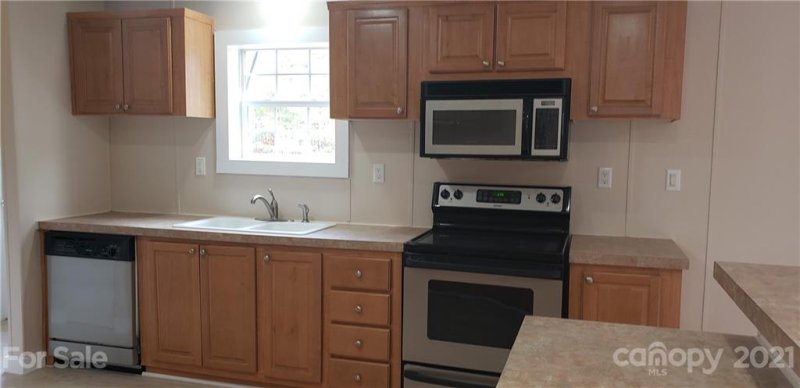 Property image 3 at 5488 Pembrooke Drive, Granite Falls, NC 28630