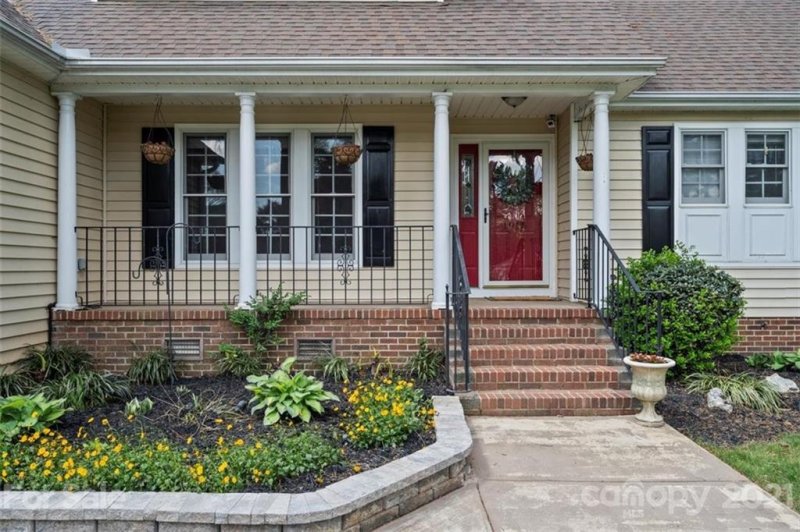 Property image 3 at 1915 Hempstead Road, Rock Hill, SC 29732