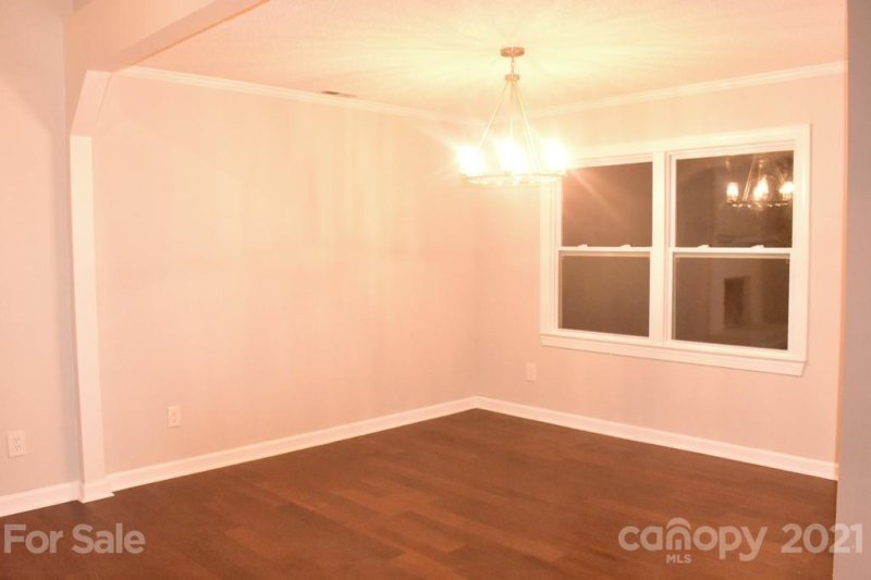 Property image 5 at 10520 Queensmead Circle, Charlotte, NC 28273