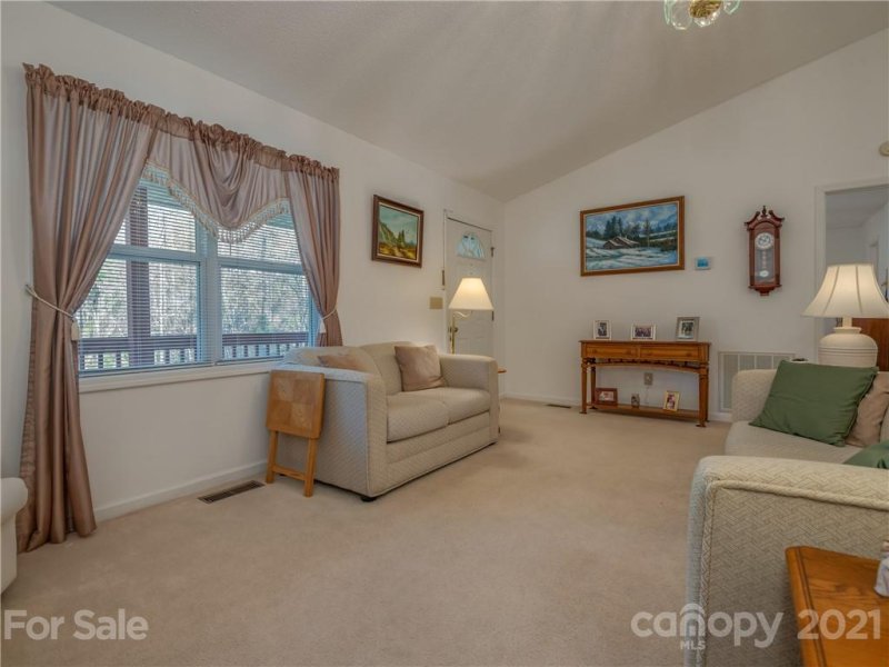 Property image 5 at 25 Smokey Pines Way, Hendersonville, NC 28739