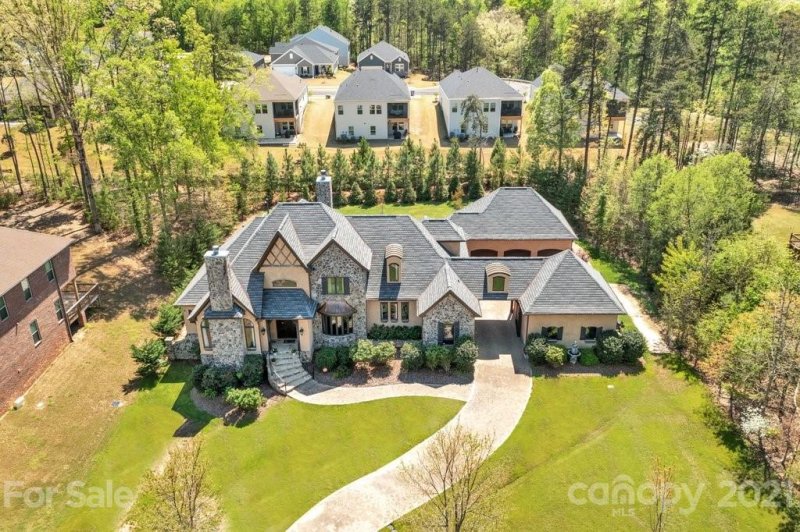 Property image 3 at 16535 Bastille Drive, Charlotte, NC 28278