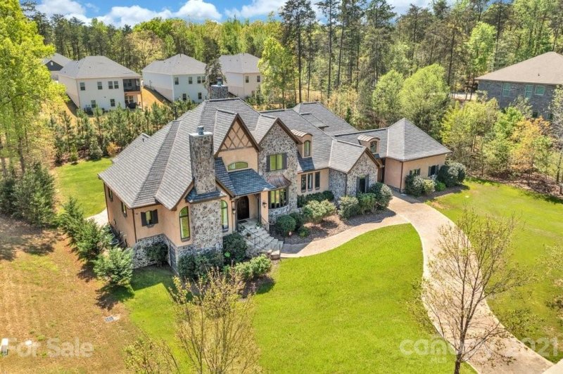 Property image 5 at 16535 Bastille Drive, Charlotte, NC 28278