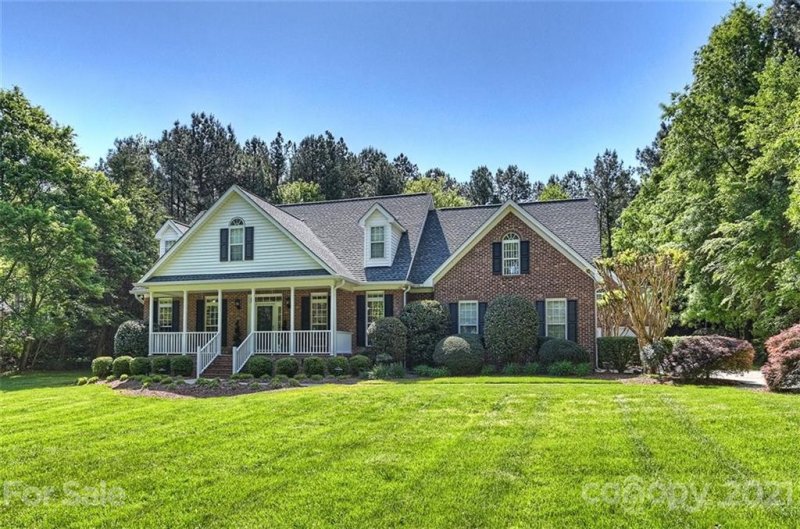 Property image 3 at 614 Kingston Way, Fort Mill, SC 29715