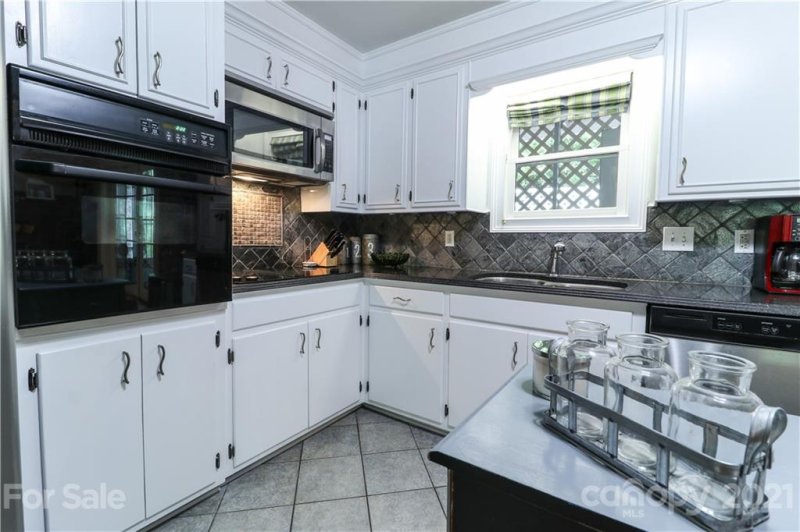 Property image 5 at 215 30th Avenue, Hickory, NC 28601