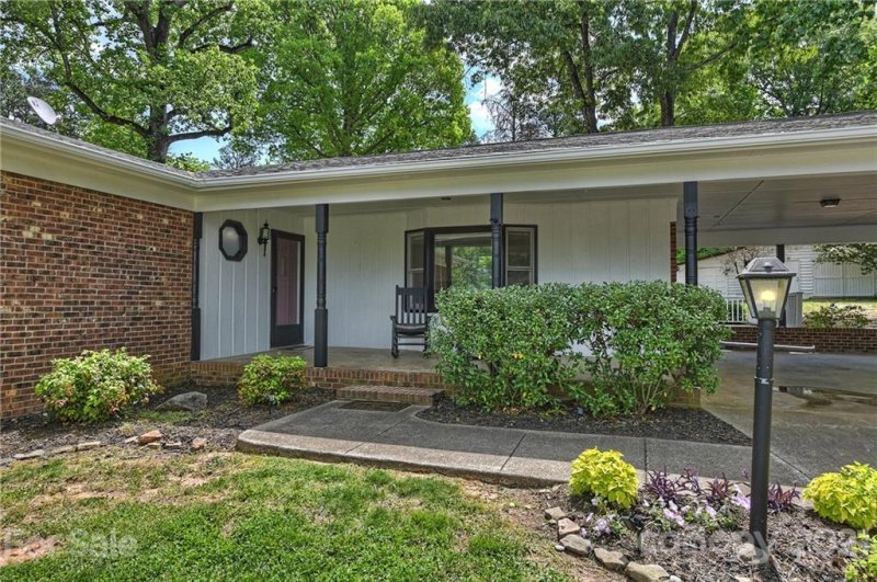 Property image 3 at 6539 Weldon Circle, Concord, NC 28027