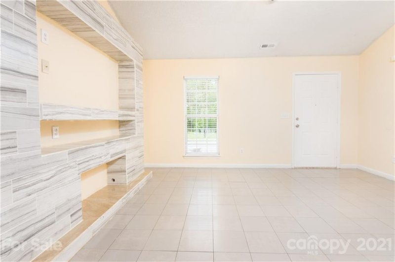 Property image 3 at 5531 Stone Bluff Court, Charlotte, NC 28214