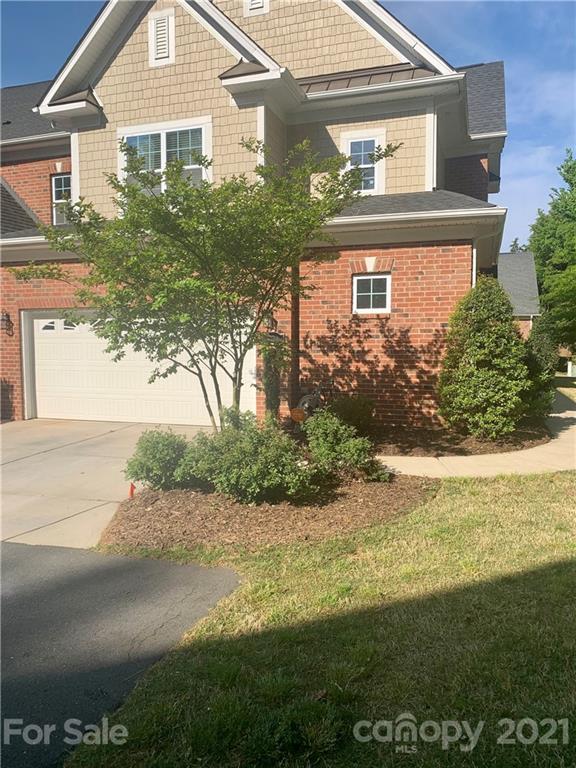 900 Ospre Lane
