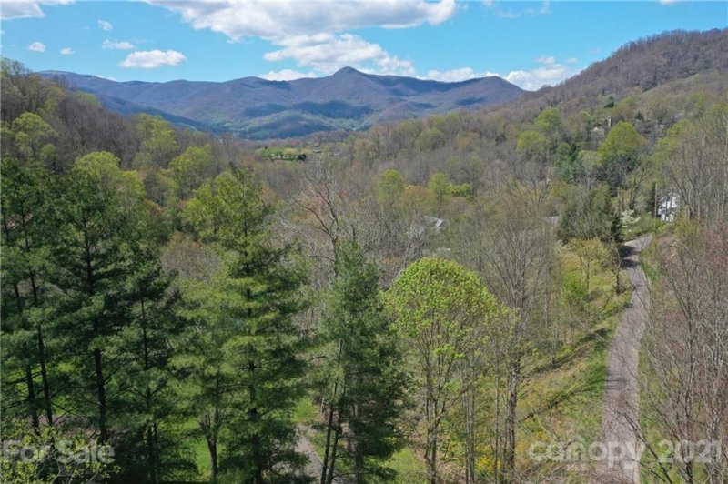 Property image 3 at 676 Countryside Drive, Waynesville, NC 28785