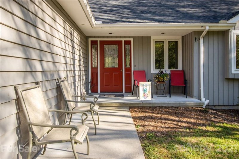 Property image 3 at 30 Mallard Trail, Hendersonville, NC 28792