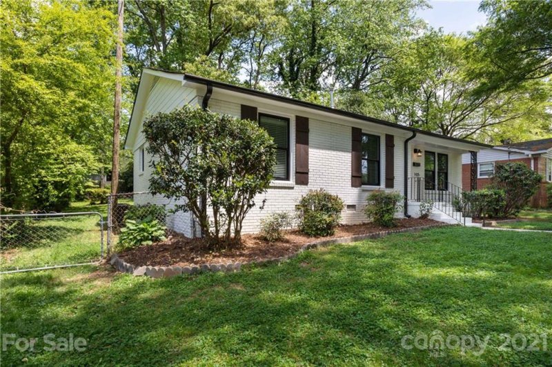 Property image 2 at 1435 Tarrington Avenue, Charlotte, NC 28205
