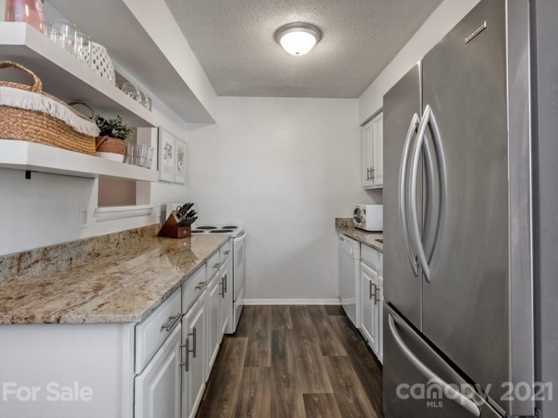 Property image 3 at 3735 Winding Creek Lane, Charlotte, NC 28226