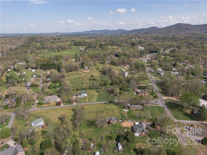 Property image 5 at 2180 E Winds Avenue, Morganton, NC 28655