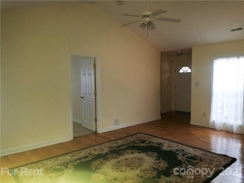 Property image 3 at 2716 Rabbit Ridge Drive, Bessemer City, NC 28016