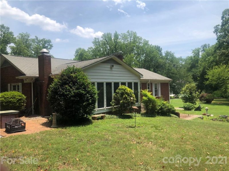 Property image 3 at 100 Brookmeade Drive, Statesville, NC 28625