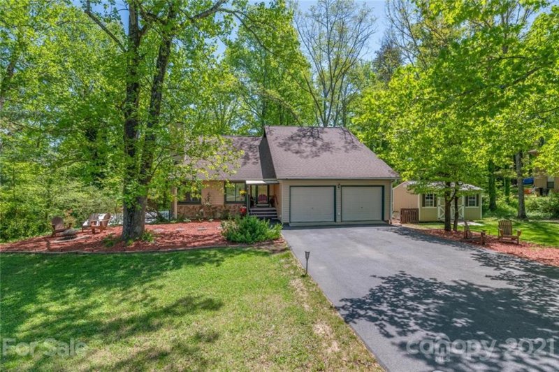 Property image 2 at 383 Holly Hill Drive, Columbus, NC 28722